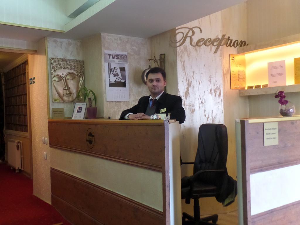 Hotel Ss Residence Unirii Bukares Bagian luar foto