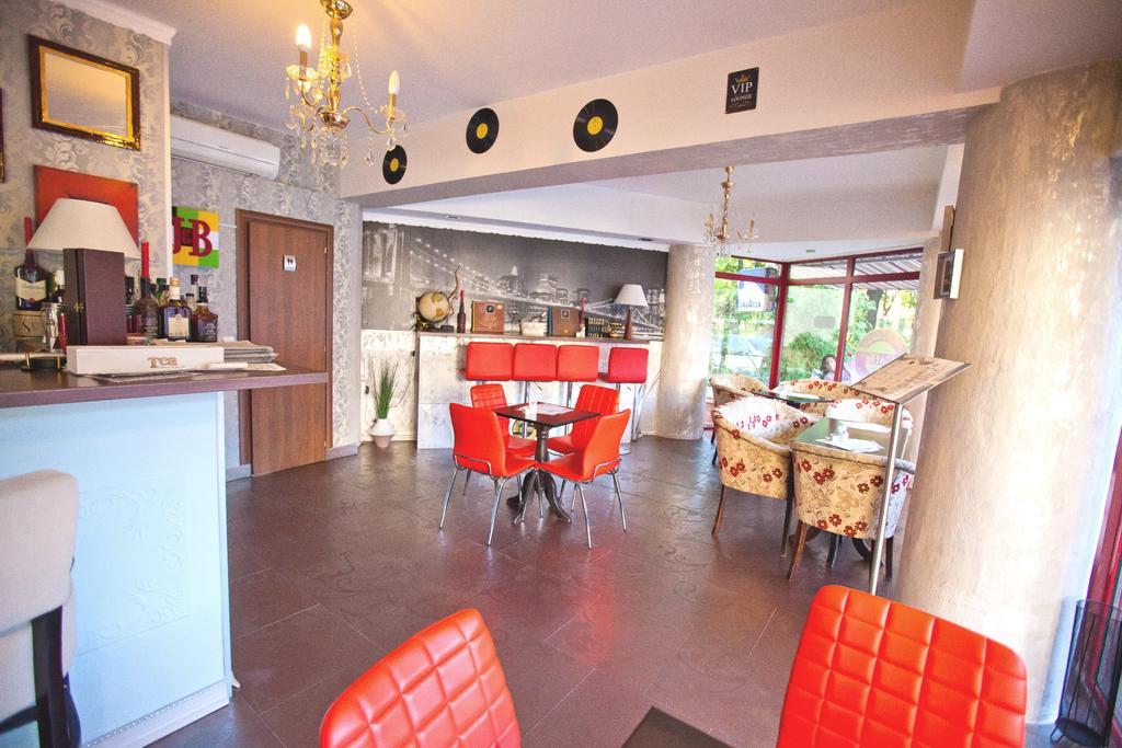 Hotel Ss Residence Unirii Bukares Bagian luar foto