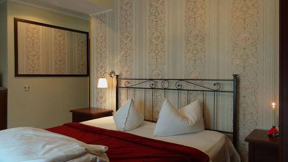 Hotel Ss Residence Unirii Bukares Bagian luar foto